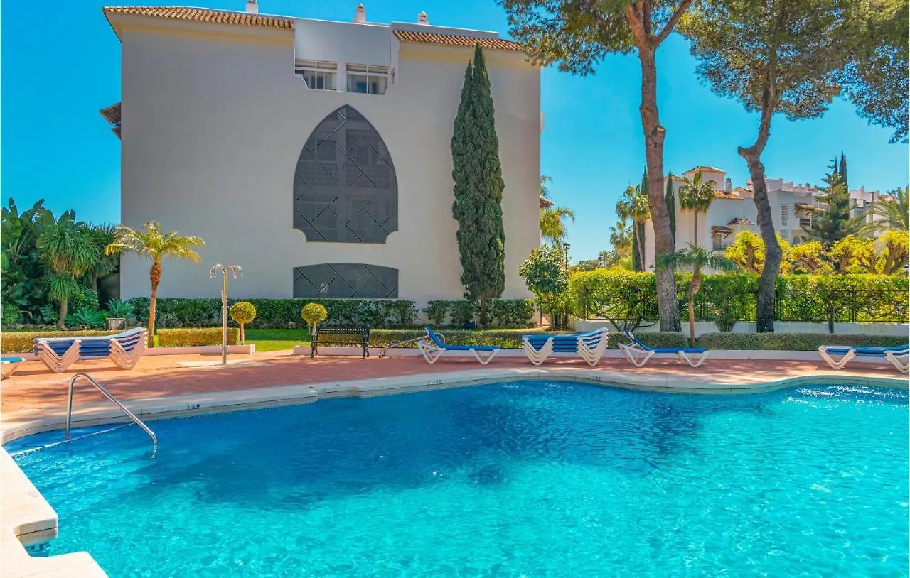 Lovely Apartment In Marbella With Kitchenette 0*,