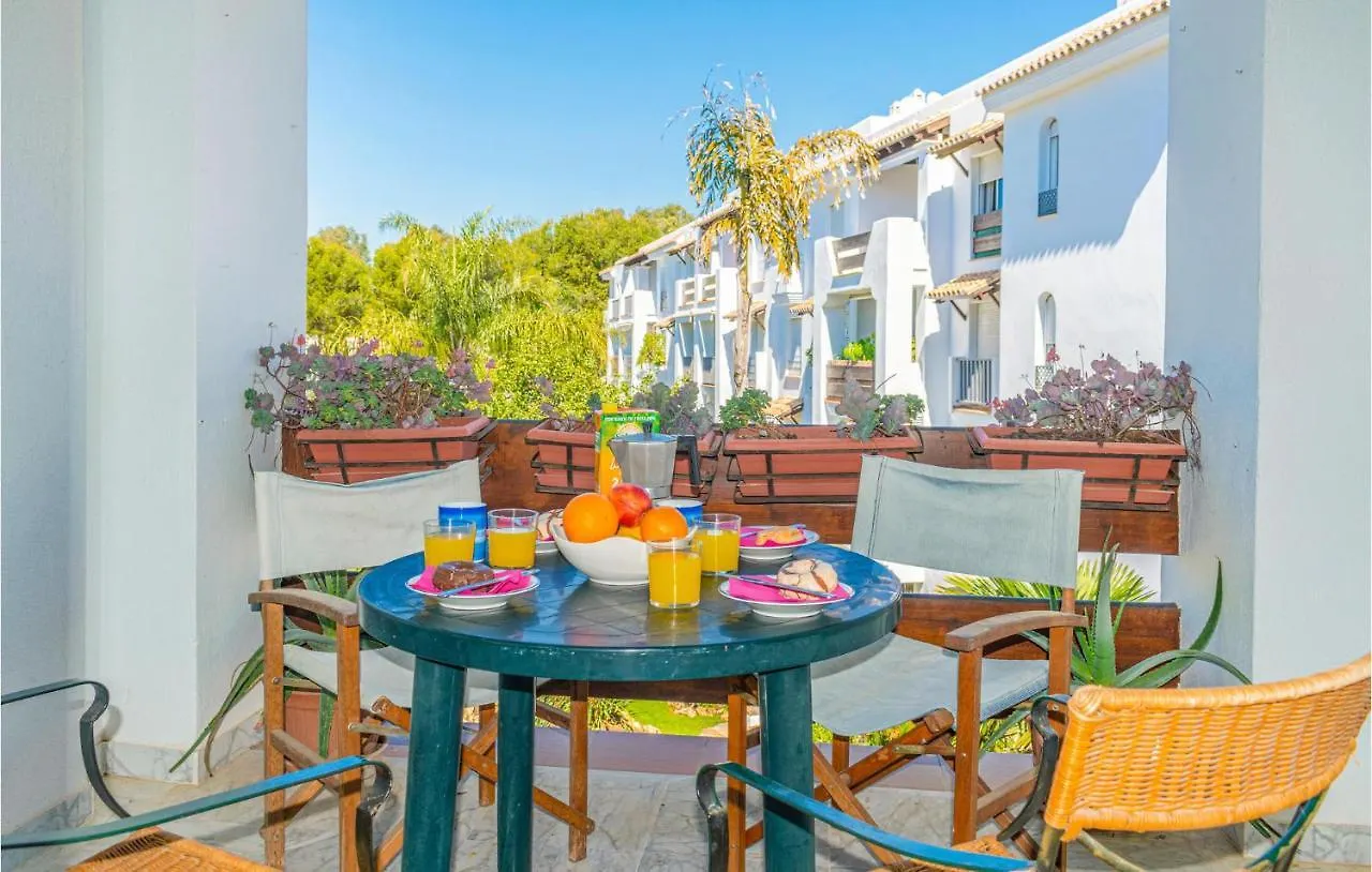 Lovely Apartment In Marbella With Kitchenette