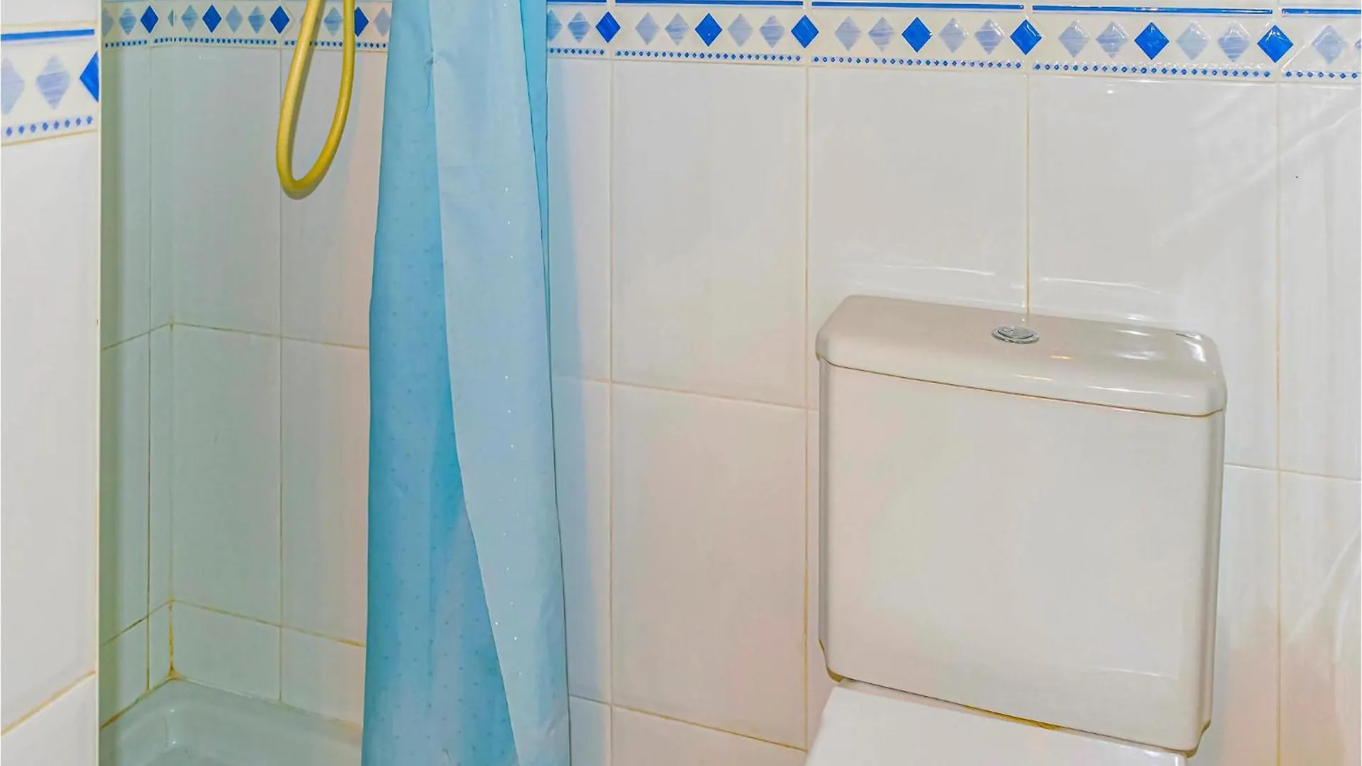 Lovely Apartment In Marbella With Kitchenette