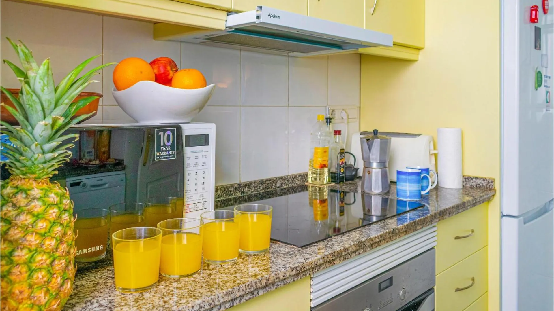 Lovely Apartment In Marbella With Kitchenette